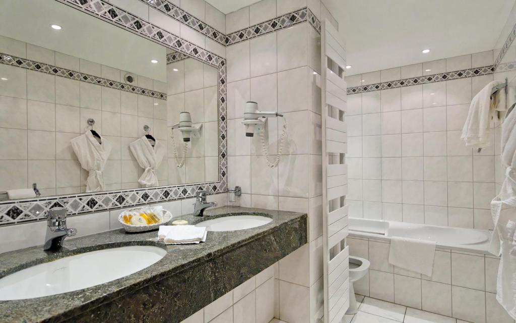 Le Grand Hotel & Spa - 9