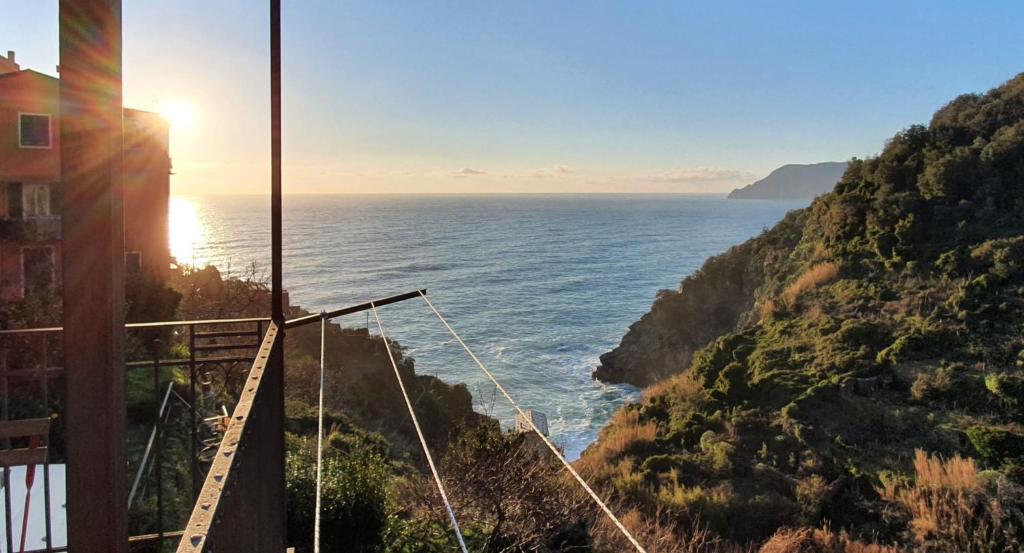 a view of the ocean from a building at Arbanella in Corniglia