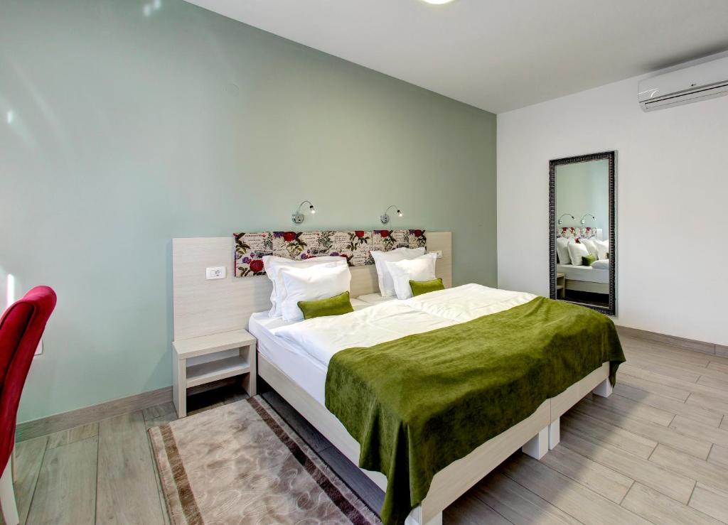 Villa Fortuna - One-Bedroom Apartment