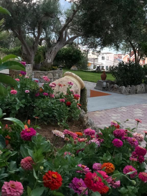 Liostasi Retreat - 9