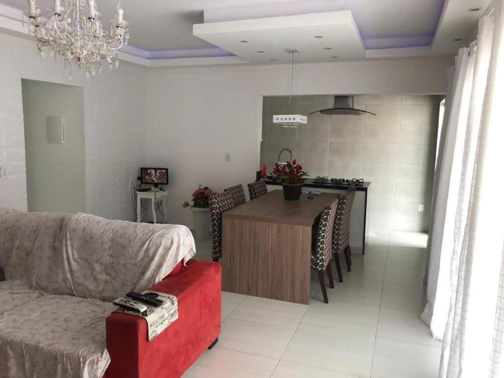  Casa no centro de Ubatuba