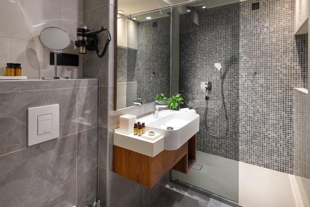 Koupelna v ubytování Time Boutique Hotel