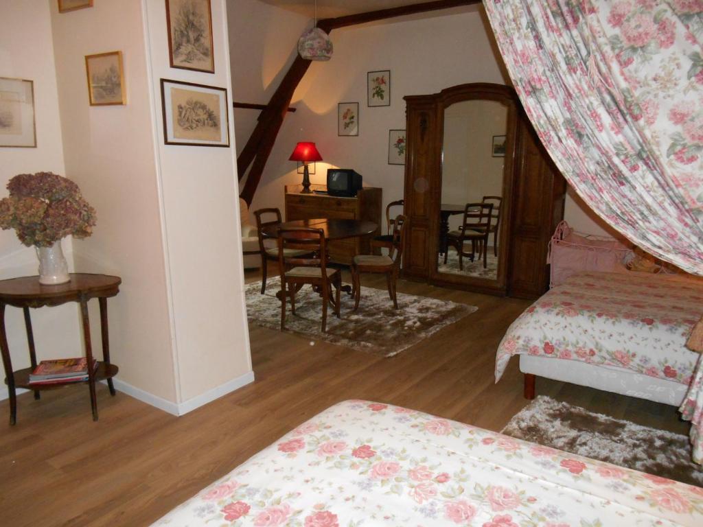 Гостиная зона в Chambres d'hôtes ''La Grand' Maison''