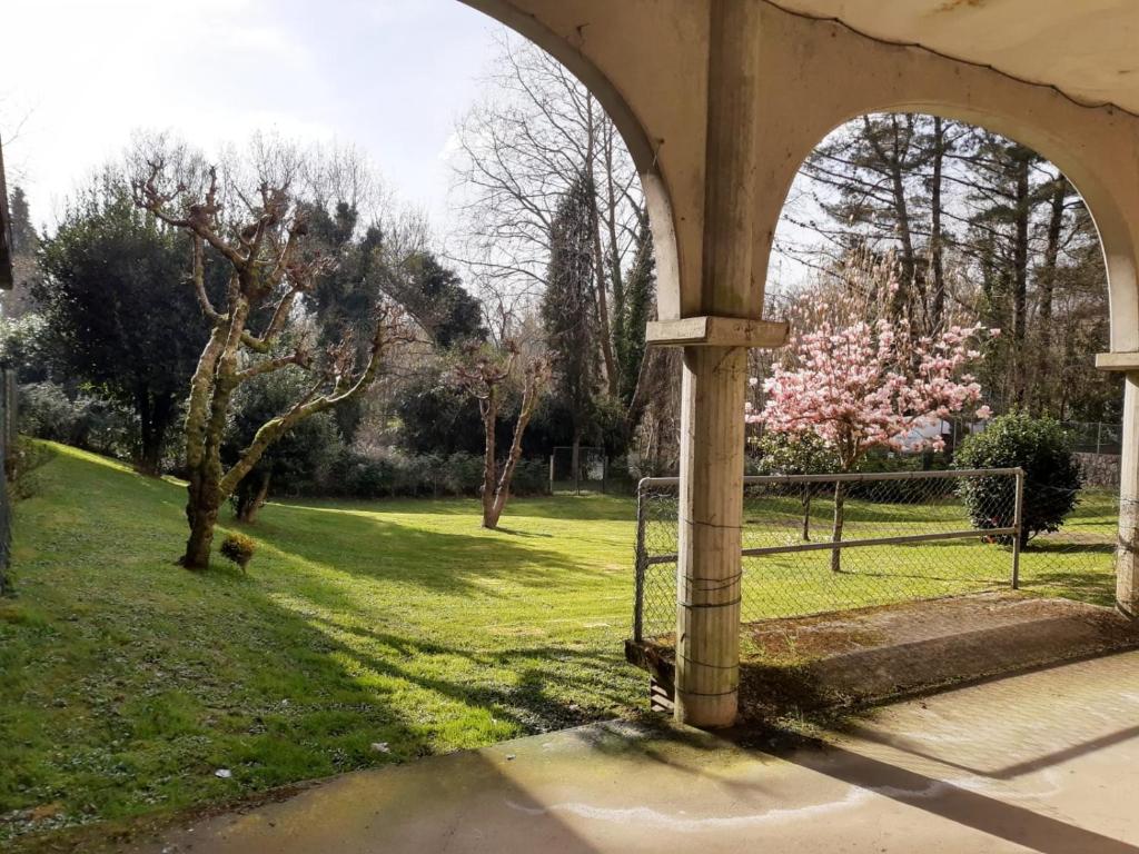 Piso completo en Camiño Inglés - Sigüeiro, - Apartamento De Tres Dormitorios