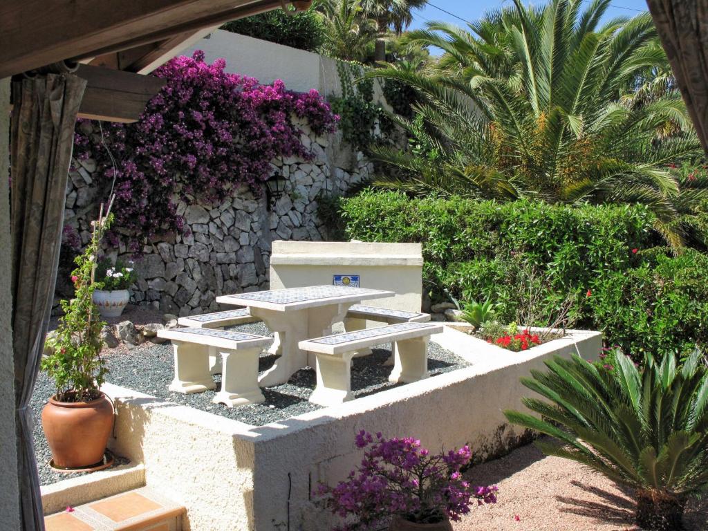 Kép Holiday Home Del Sol by Interhome szállásáról Jáveában a galériában