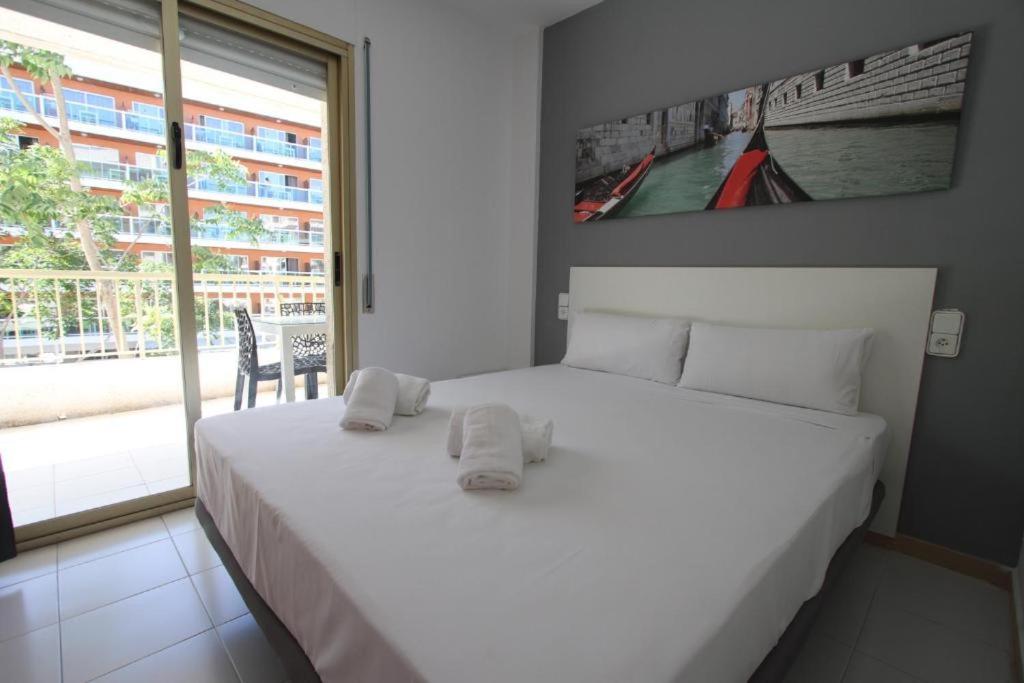 For a Stay Atalaya