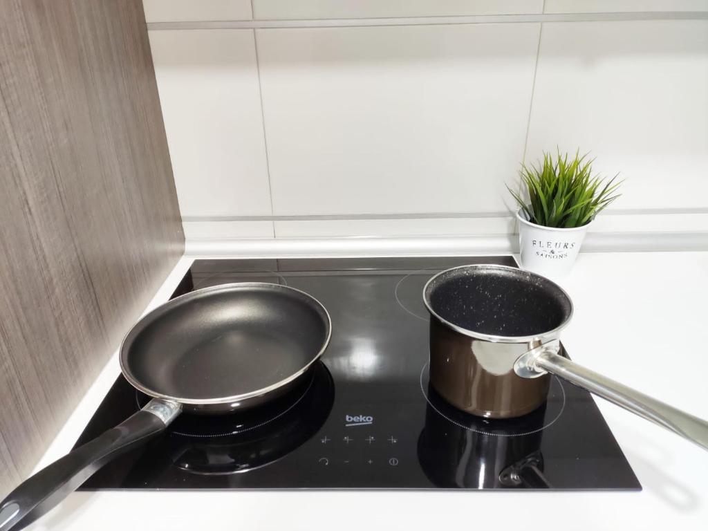 A kitchen or kitchenette at Cozy Flat Granada Cathedral