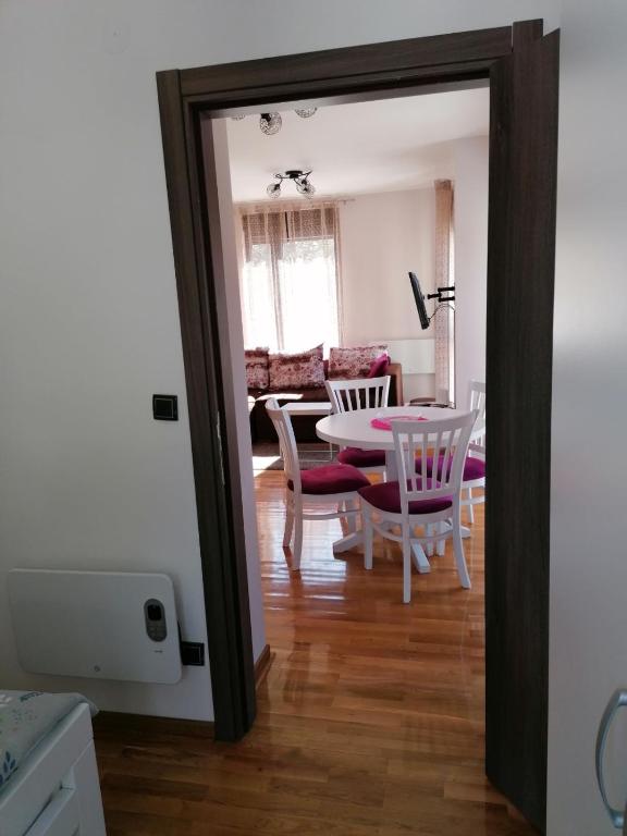 Fotografie z fotogalerie ubytování Milan ex SMILE 2 v destinaci Divčibare