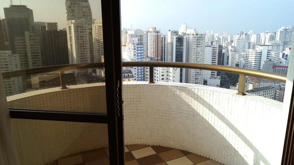  Flat uma quadra da Paulista - Próximo de Hospitais