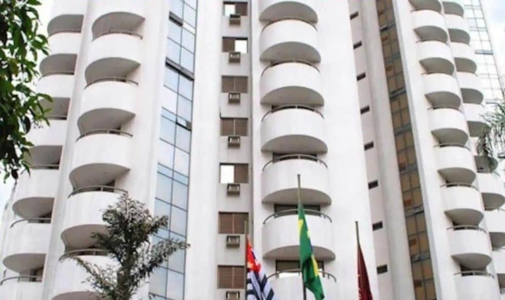  Flat uma quadra da Paulista - Próximo de Hospitais