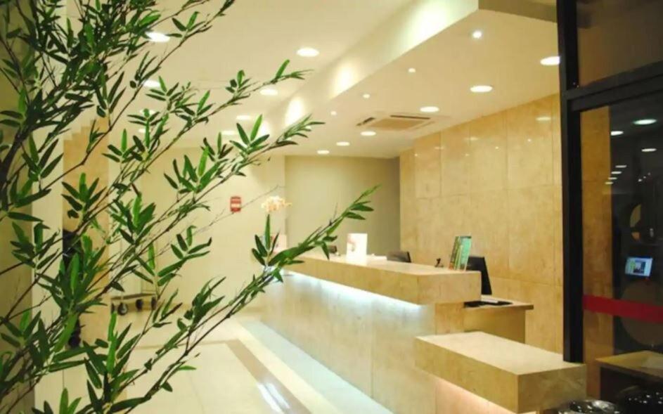  Flat uma quadra da Paulista - Próximo de Hospitais