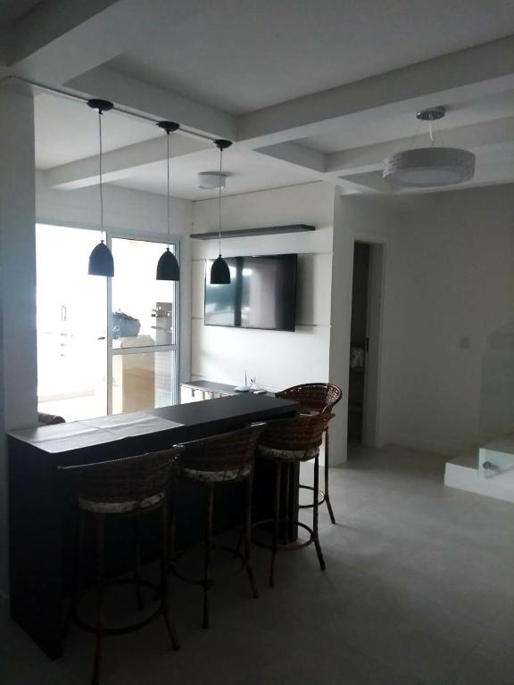  Ape duplex perto da Praia Palmas do Arvoredo em SC