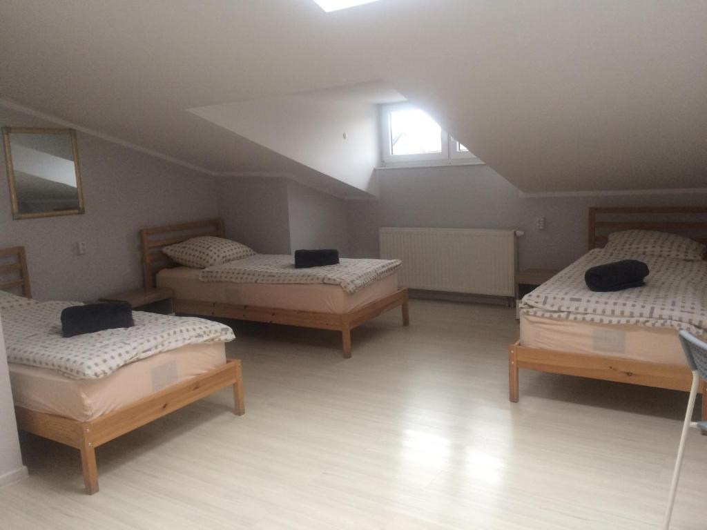 Hostelik Przy Przystanku - Large Twin Room
