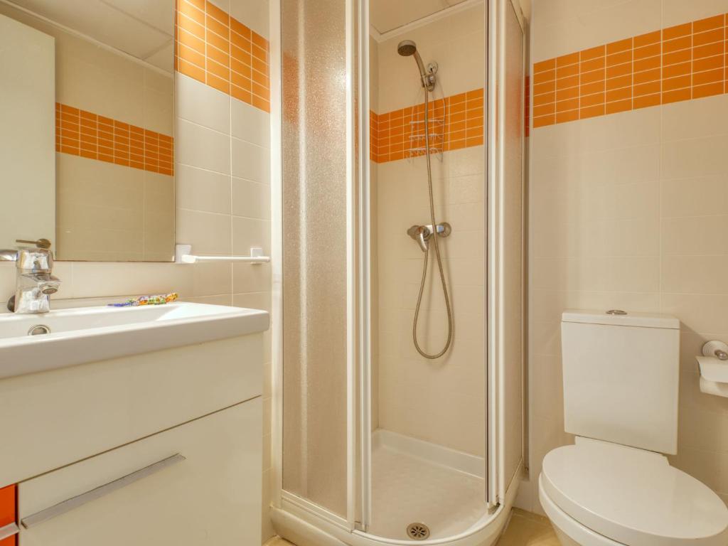Koupelna v ubytování Apartment Marina Park-3 by Interhome