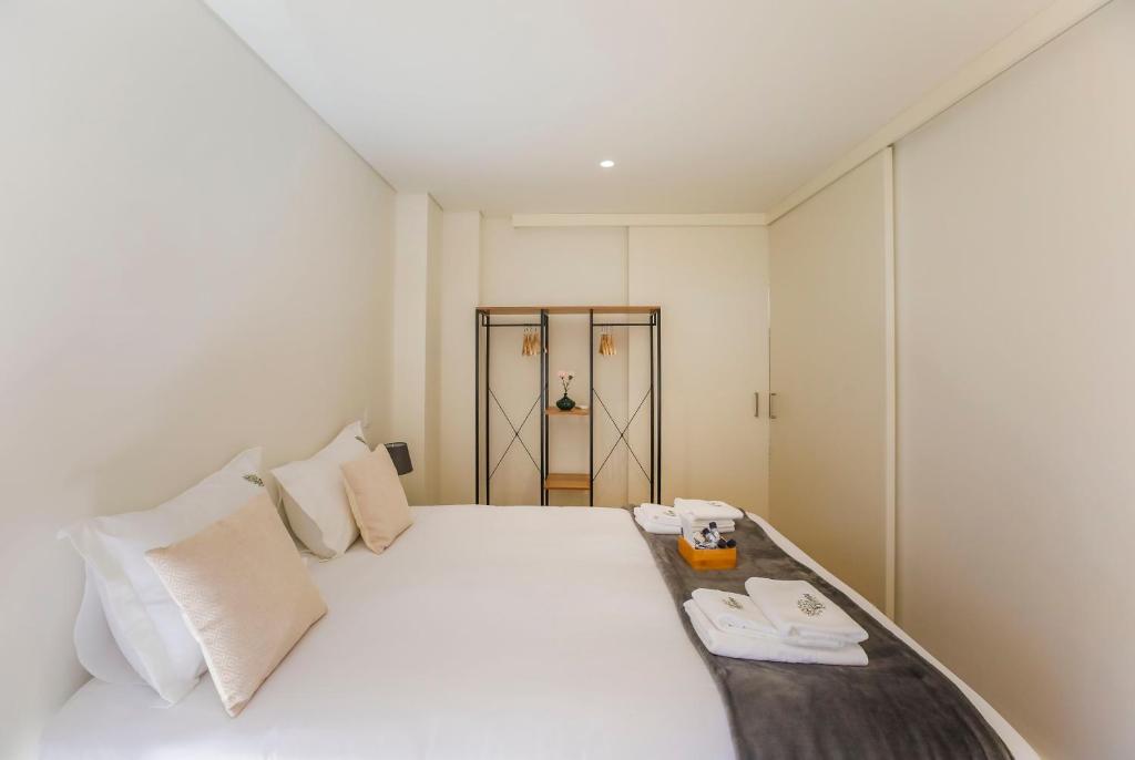 Oliveira Apartment`s - 12