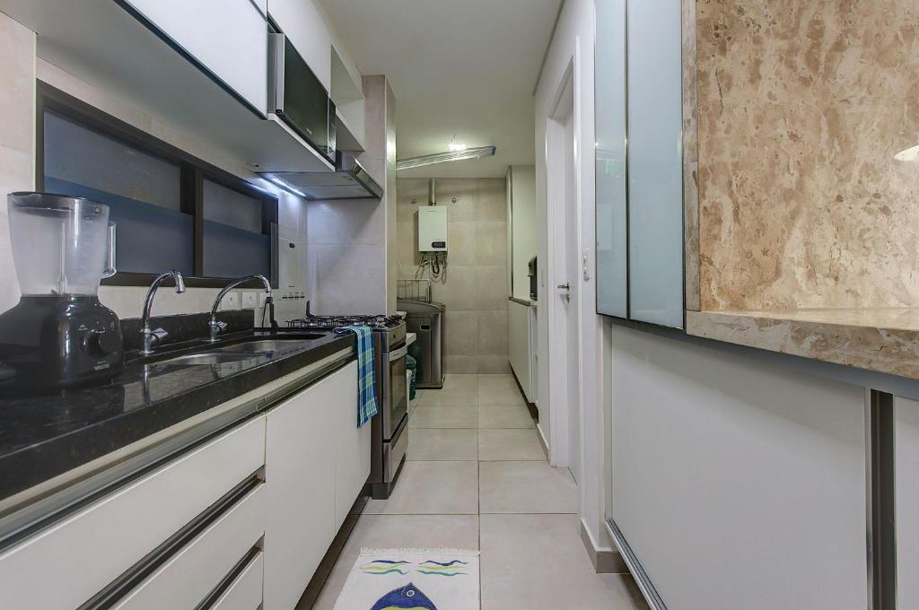  Apartamento Frente Mar Decorado e Completo no WaiWai por Carpediem