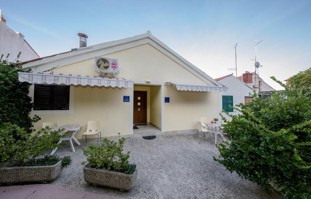 Budova, v ktorej sa apartmán nachádza
