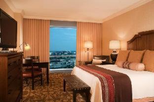 Omni Fort Worth Hotel - 