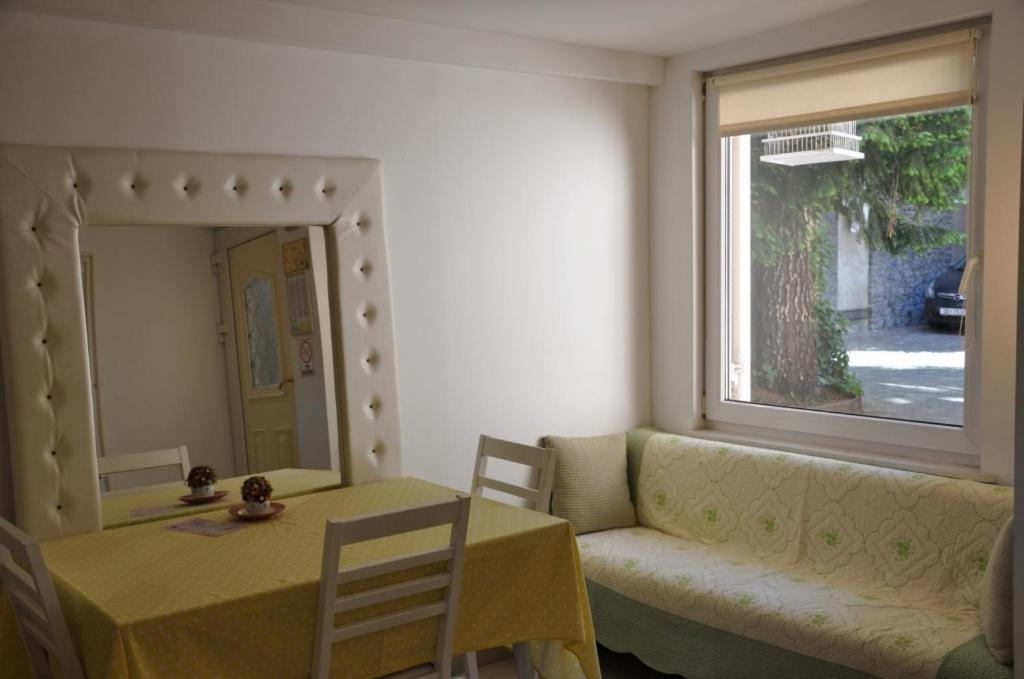 Posezení v ubytování Apartment in Zagreb with Terrace, Air condition, WIFI, Washing machine (3798-1)