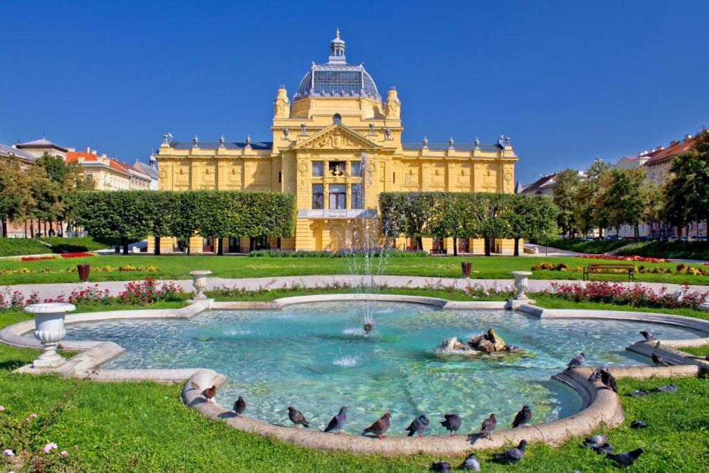 Zajímavé místo poblíž apartmánu