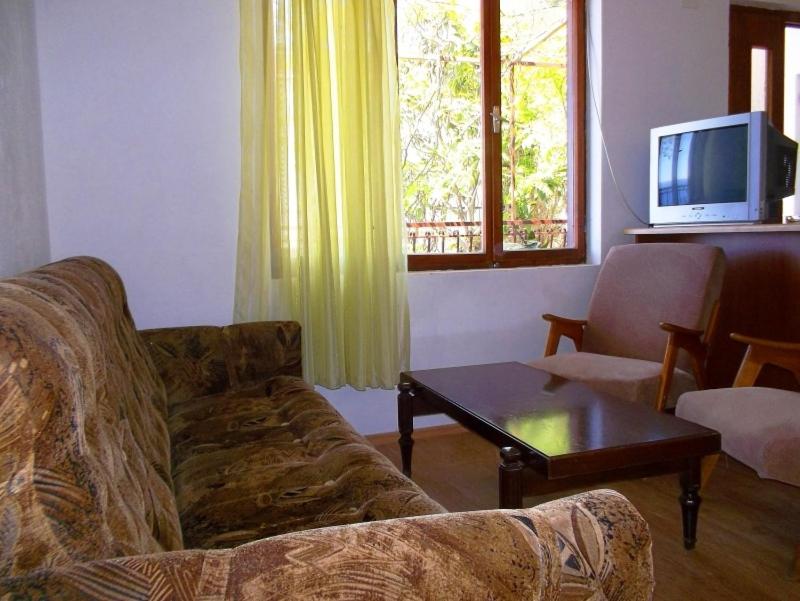 Fotografia z galérie ubytovania Apartment in Pisak with sea view, terrace, air conditioning, WiFi (3817-4) v Pisaku