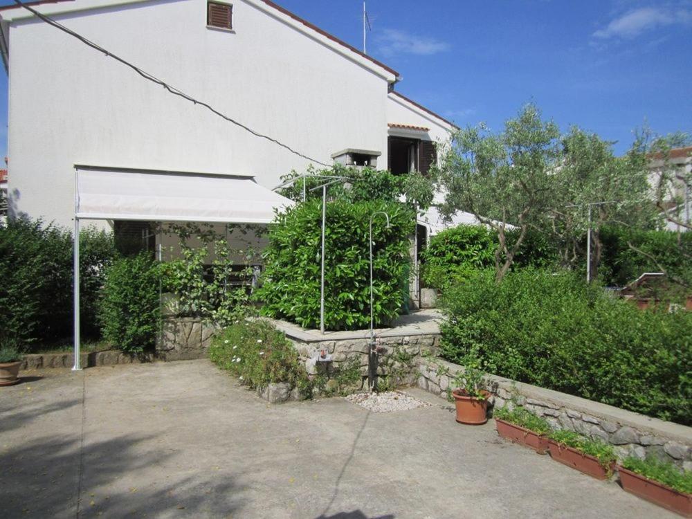 Vonkajšia záhrada v ubytovaní Guesthouse Losinj (4241)