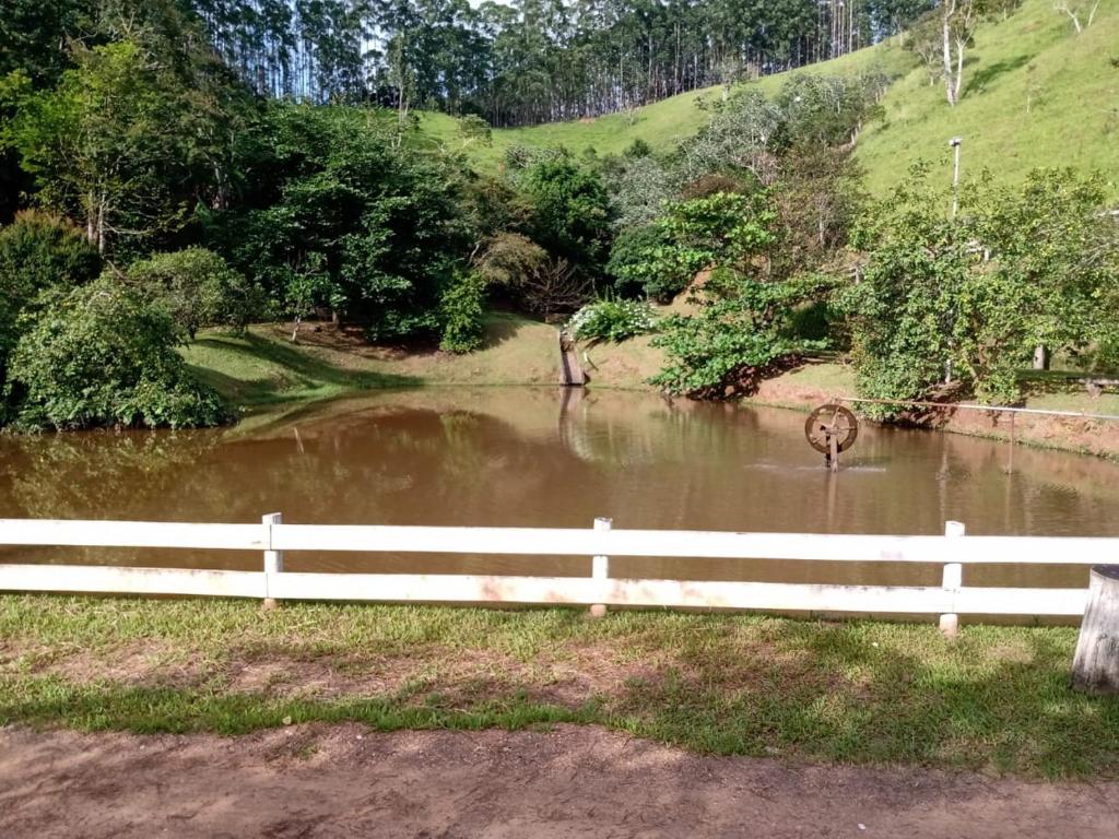  Sítio em Jacareí (interior de SP)