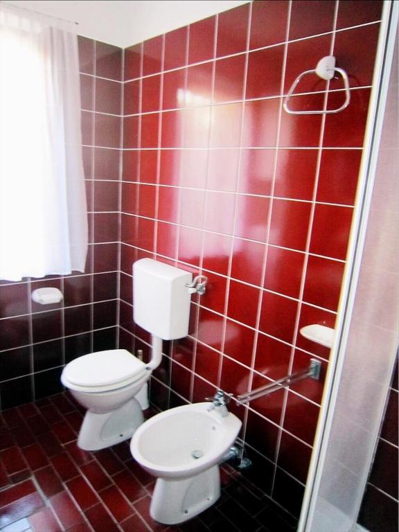 Zdjęcie z galerii obiektu Apartment in Novigrad with Balcony, Air conditioning (4833-1) w mieście Novigrad