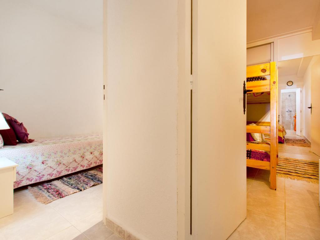 Posteľ alebo postele v izbe v ubytovaní Apartment Oiza Sand Castle 15 at Alcudia Beach, WIFI and aircon