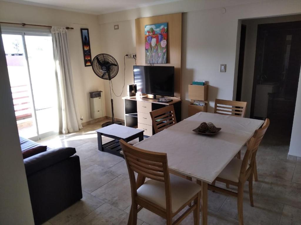 Colòn Parque y Playa - Departameto 2 a 4 personas - Housity
