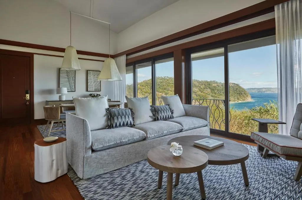 Canopy Suite One-Bedroom
