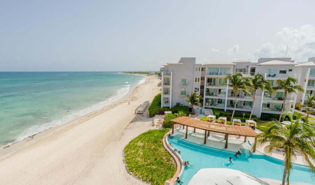 - Vistas aéreas al complejo y a la playa en Dreams Jade Resort & Spa - All Inclusive, en Puerto Morelos