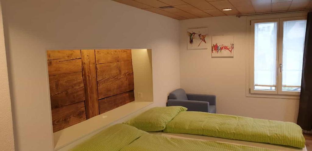 Ein Bett oder Betten in einem Zimmer der Unterkunft Gasthof Krone