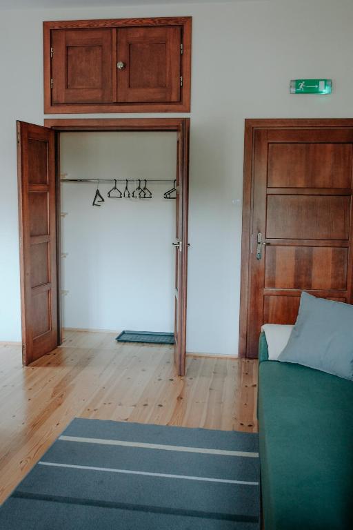 Zamkowa, Pokoje Gościnne - 9