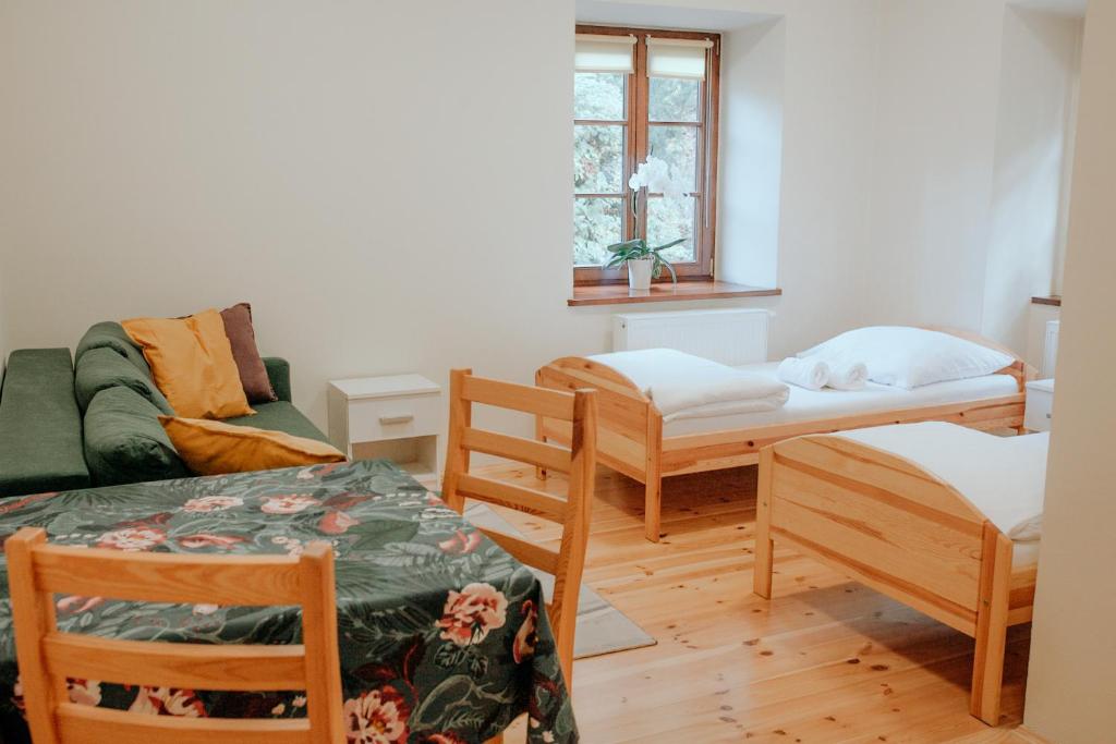 Zamkowa, Pokoje Gościnne - 8