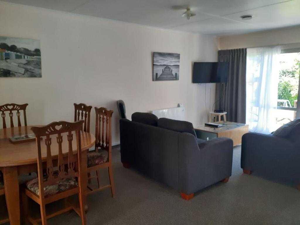 Posezení v ubytování Golden Bay Motel