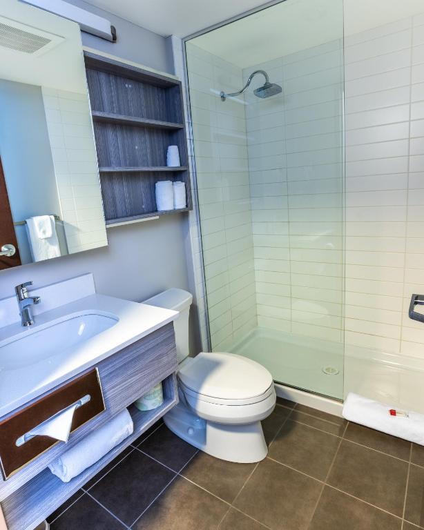 Microtel Inn & Suites by Wyndham Lloydminster - Business Queen Room - Niet -roken