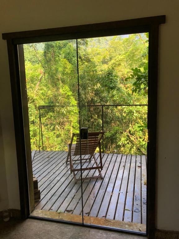  Casa Rústica Cinematográfica na Cachoeira