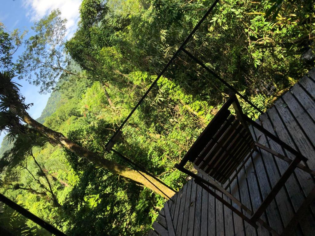 Casa Rústica Cinematográfica na Cachoeira