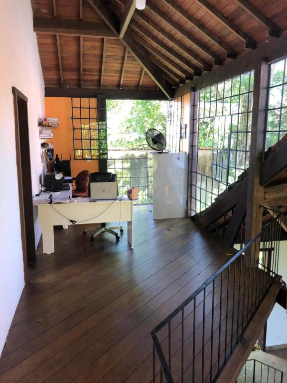  Casa Rústica Cinematográfica na Cachoeira