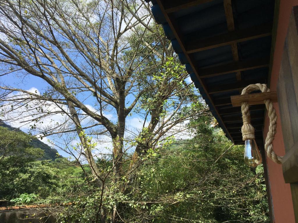  Casa Rústica Cinematográfica na Cachoeira
