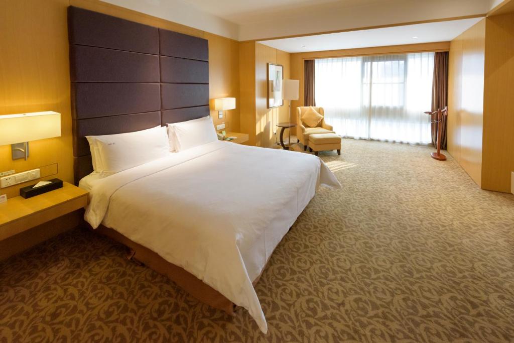 Holiday Inn Shijiazhuang Central, an IHG Hotel - Uitzicht Met één Slaapkamer Suite