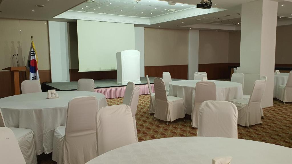 Konferenční prostory v ubytování Gyungpo Beach Hotel