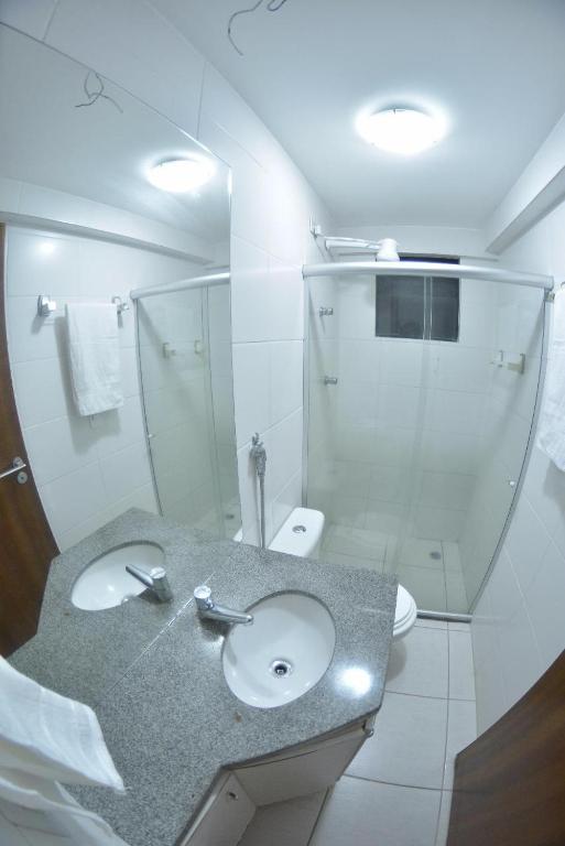  Apartamento 04 quartos sendo 01 dependência
