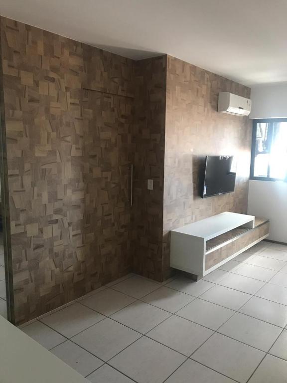  Apartamento 04 quartos sendo 01 dependência