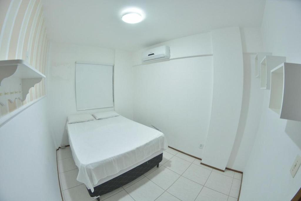 Apartamento 04 quartos sendo 01 dependência