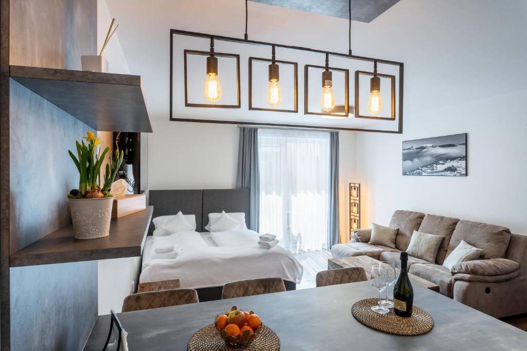 Postel nebo postele na pokoji v ubytování Apartmány Resort Vrchlabí