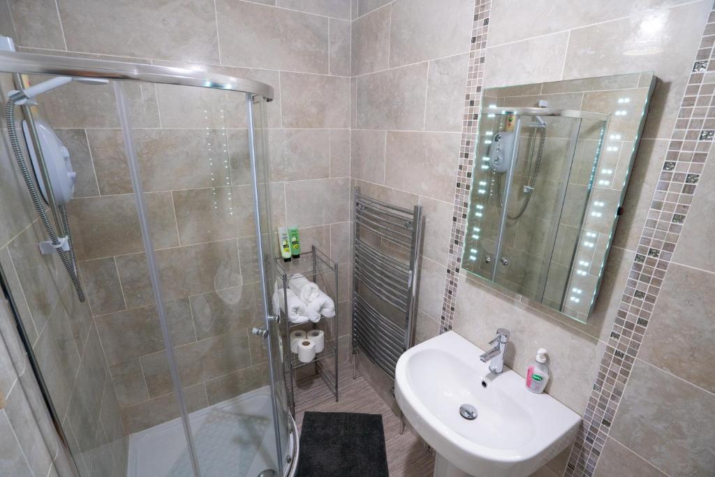 A bathroom at Rest a While