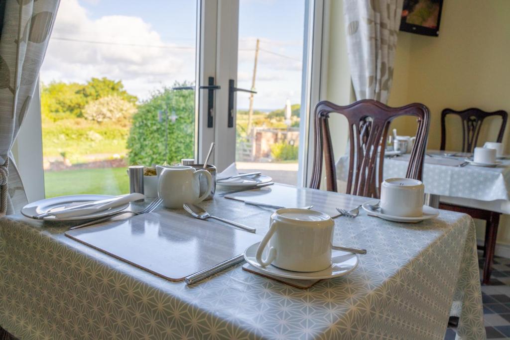 Coffee and tea making facilities at Rest a While