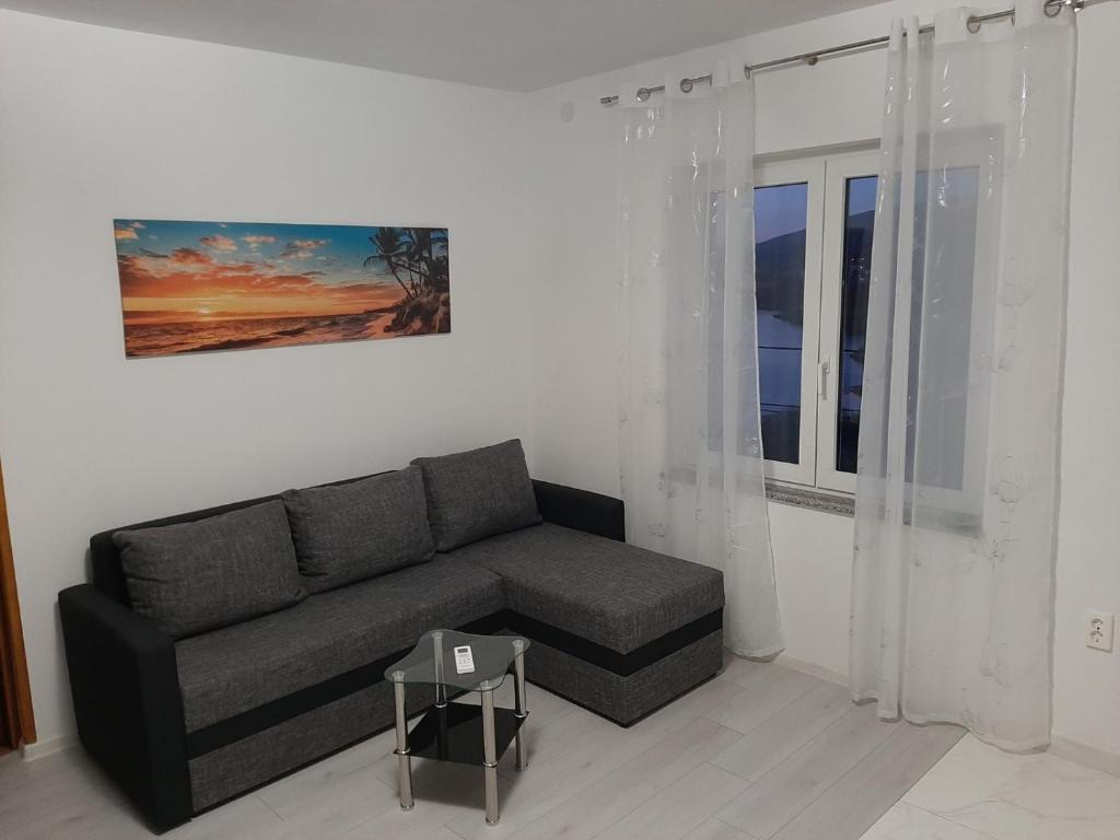 Posedenie v ubytovaní Apartments Roby 3M